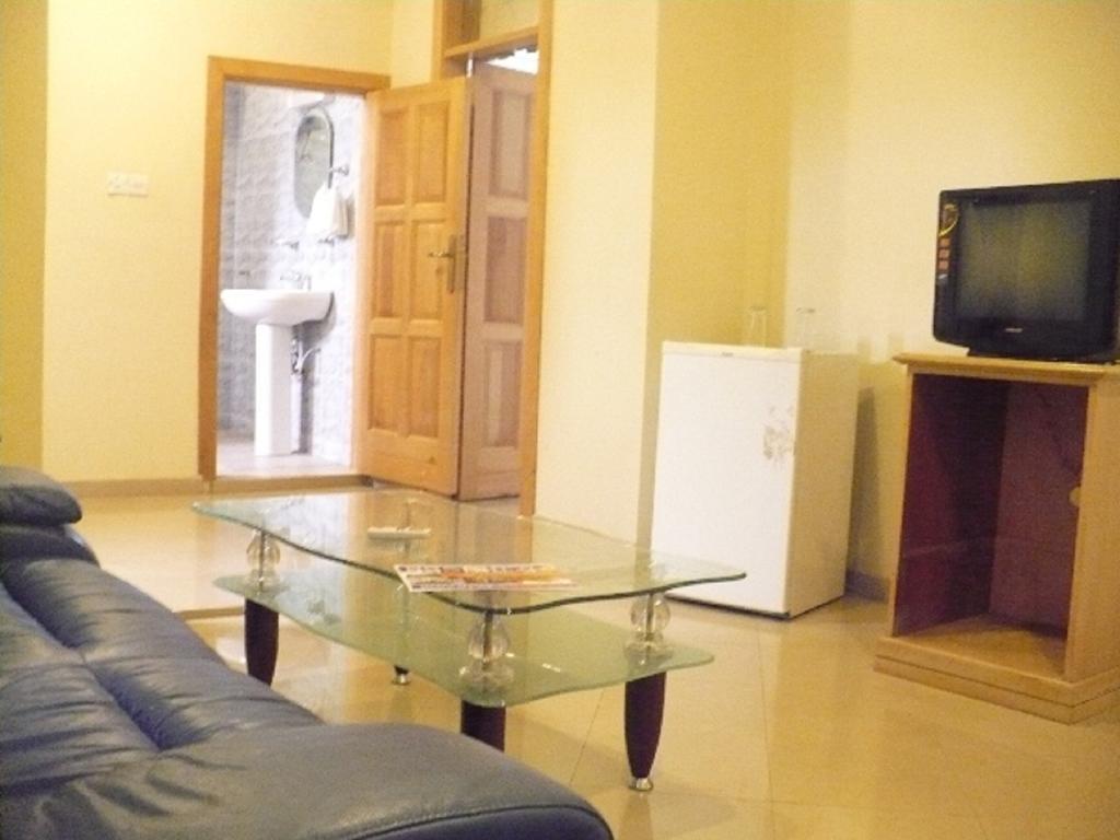 True Vine Hotel Κούμασι Δωμάτιο φωτογραφία